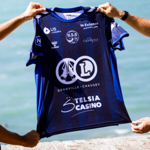 MAILLOT EXTÉRIEUR OFFICIEL 26/27